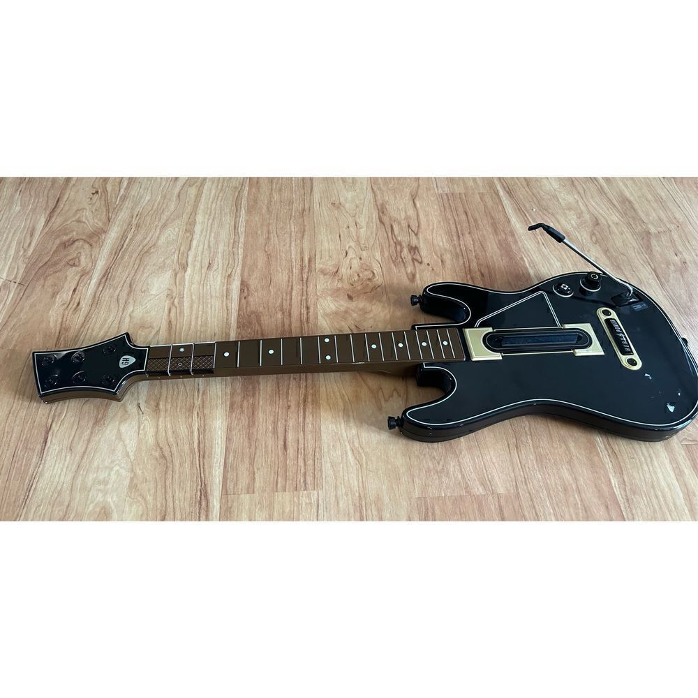 Guitar hero wireless guitar no strap no dongle
